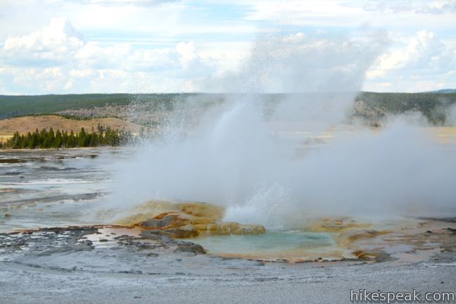 Fountain Paint Pot Trail (Yellowstone National Park) — Flying Dawn